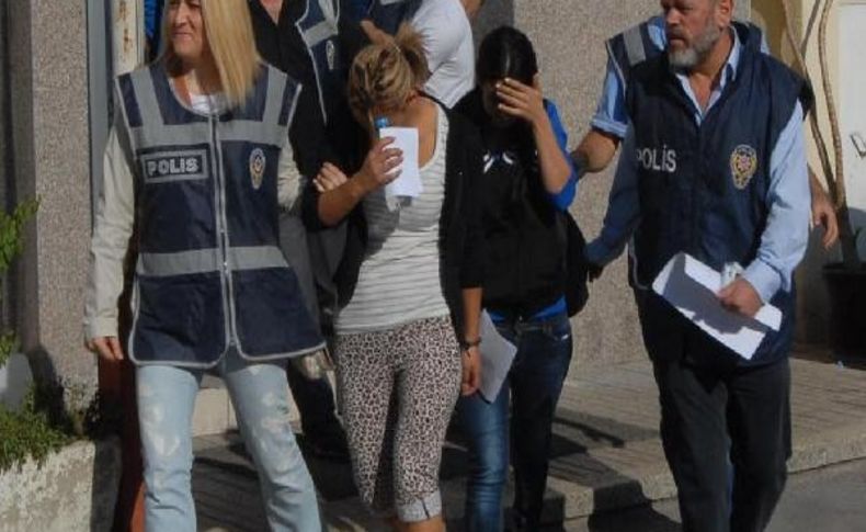 Duruşmada Arbede Çikartip, Arkadaşlarini Kaçirmak Isteyenler Yakalandi