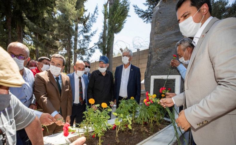 'Efsane Başkan' mezarı başında anıldı