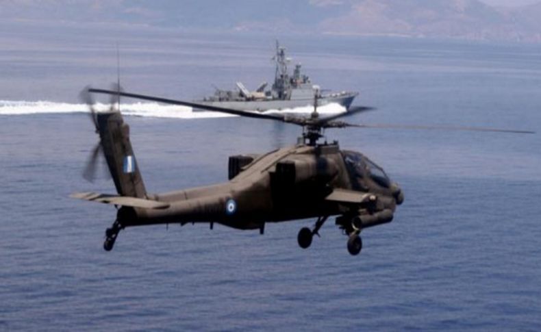Ege'de askeri helikopter düştü