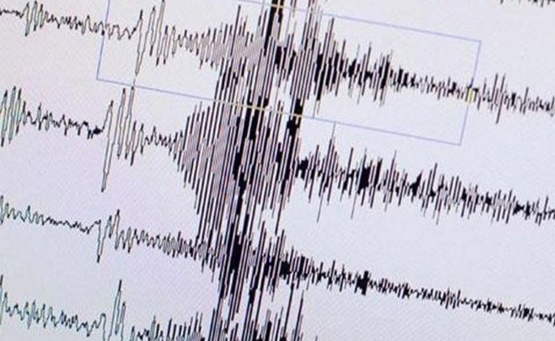 Ege'de deprem fırtınası