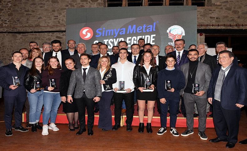 Ege'de Yılın Spor Ödülleri sahiplerini buldu