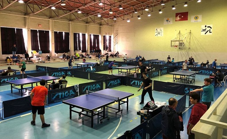 Ege Ferdi Masa Tenisi Ligi 1. etap maçları yapıldı