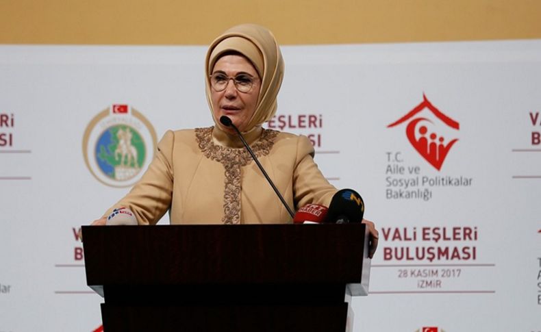 Emine Erdoğan İzmir'de vali eşleriyle buluştu