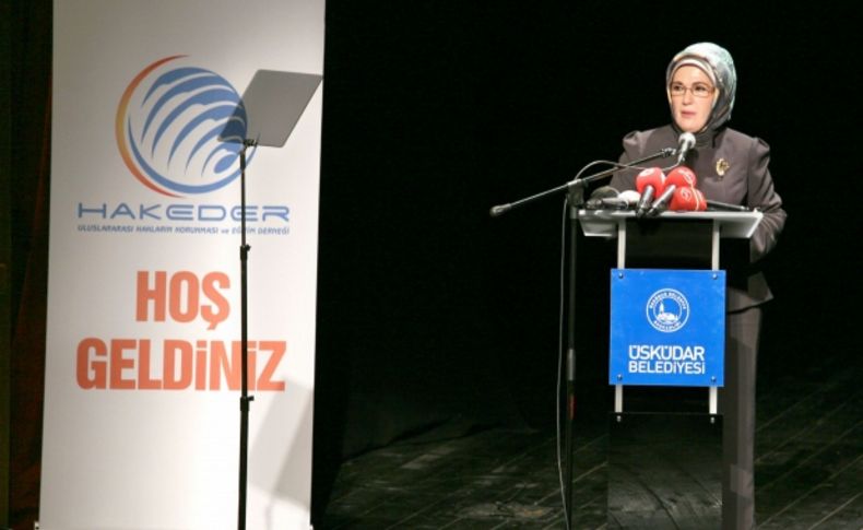 Emine Erdoğan: Kendi çocuklarımız kadar dünya çocuklarıyla da ilgilenmeliyiz