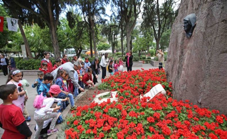 En güzel mektuplar Zübeyde Anne için