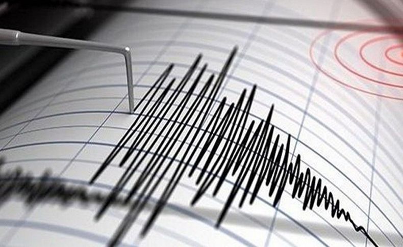 Endonezya'da 6.2 büyüklüğünde deprem