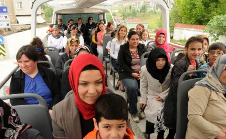 Engelli çocuklar aileleriyle gönüllerince eğlendi
