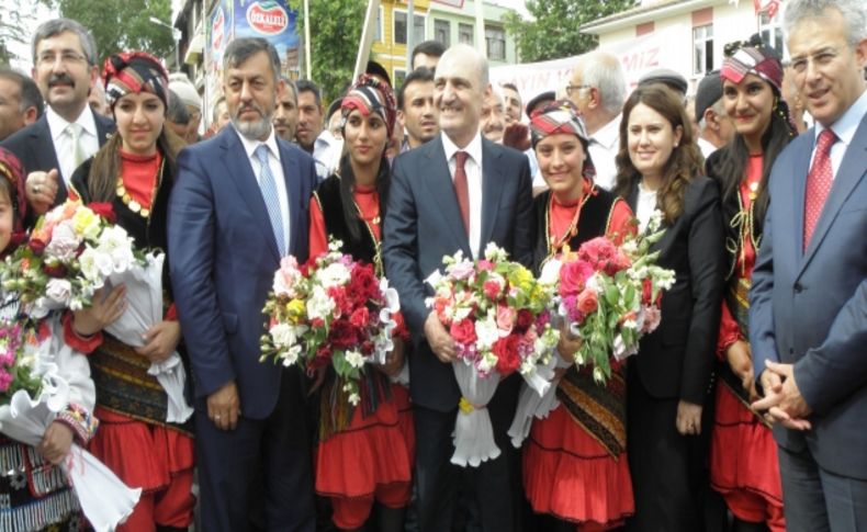 Erdoğan Bayraktar Zile'de izlenimlerde bulundu.