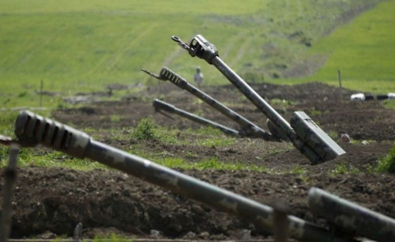 Ermenistan Azerbaycan köylerini vurdu: Savaş hali ilan edildi