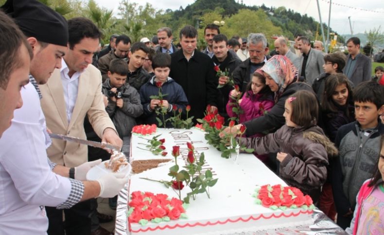 ESDER'den açık alanda Kutlu Doğum etkinliği