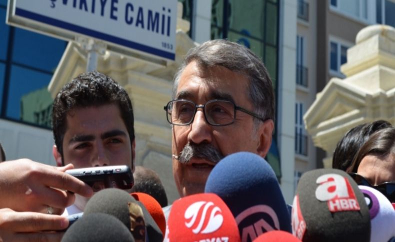 Eski ve yeni siyasetçiler, Kozakçıoğlu’nun cenazesinde buluştu