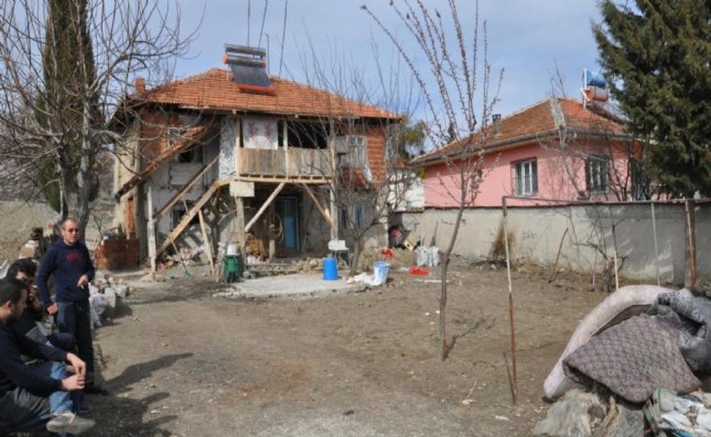 Dehşet evi: Toprağa gömülü 2 insan iskeleti