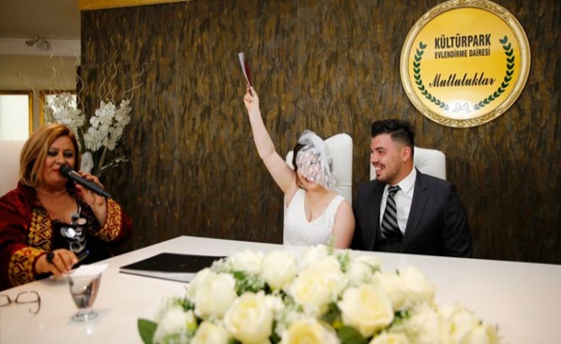 Evleneceklerin gözü burada: Kültürpark Evlendirme Dairesi