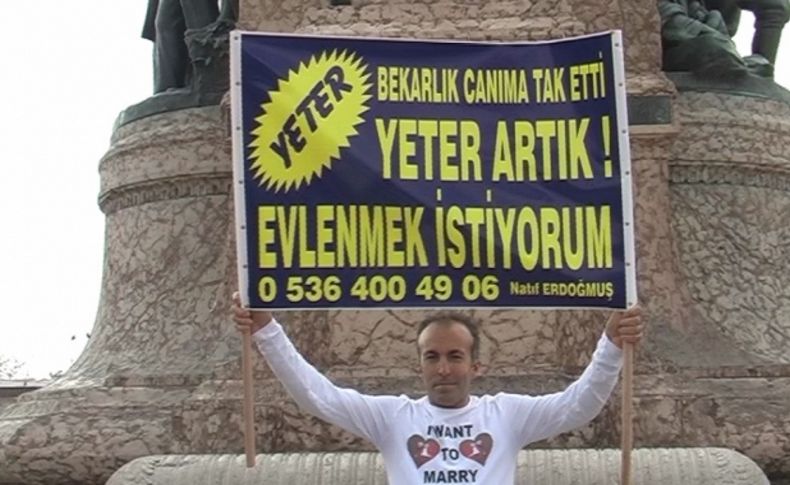 Evlenmek için Taksim'e çıktı