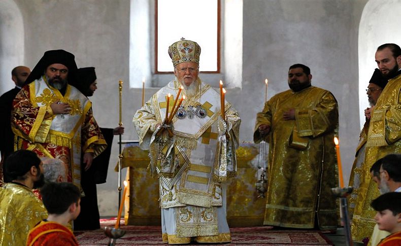 Fener Rum Patriği Bartholomeos Çeşme'de ayin yaptı