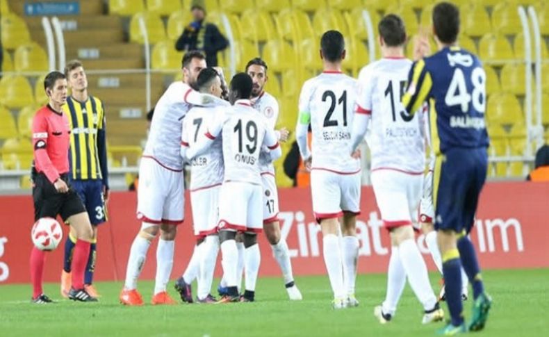 Fenerbahçe Kupa'ya yenilgiyle başladı