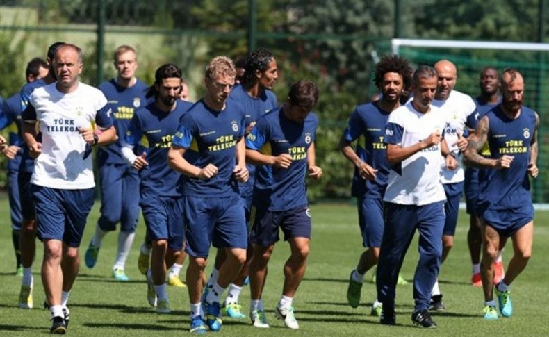 Fenerbahçe'de yeni sezon hazırlıkları sürüyor