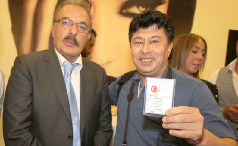 Ferdi Tayfur, dördüncü kitabına hazırlanıyor