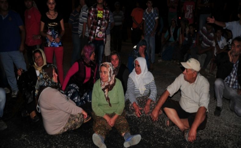 Fethiye’deki trafik kazasının ardından vatandaşlar Antalya yolunu kapattı
