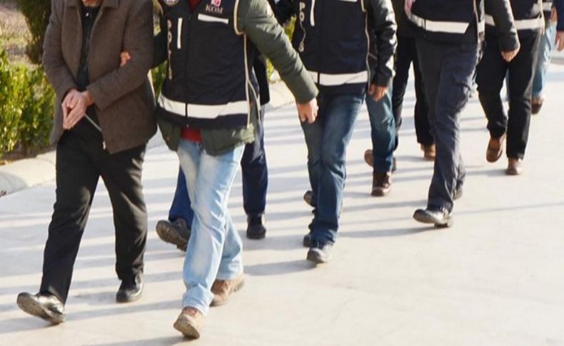 FETÖ'den 28 eski polise tutuklama