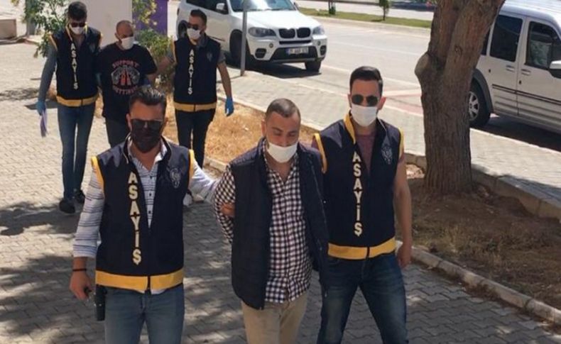 Firariler arasındaki anlaşmazlık uyuşturucu deposunu ortaya çıkardı