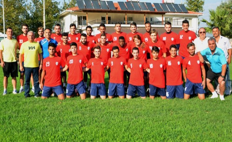 Foça Belediyespor topbaşı yaptı