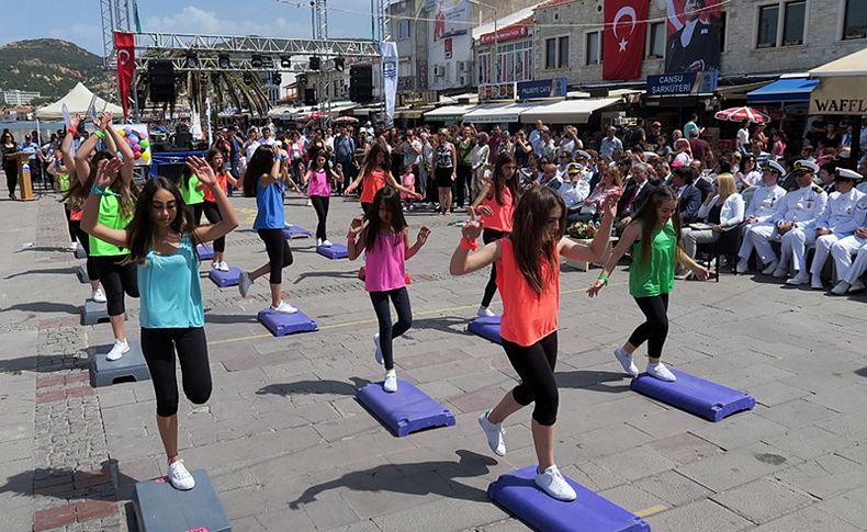 Foça'da 19 Mayıs Bayramı