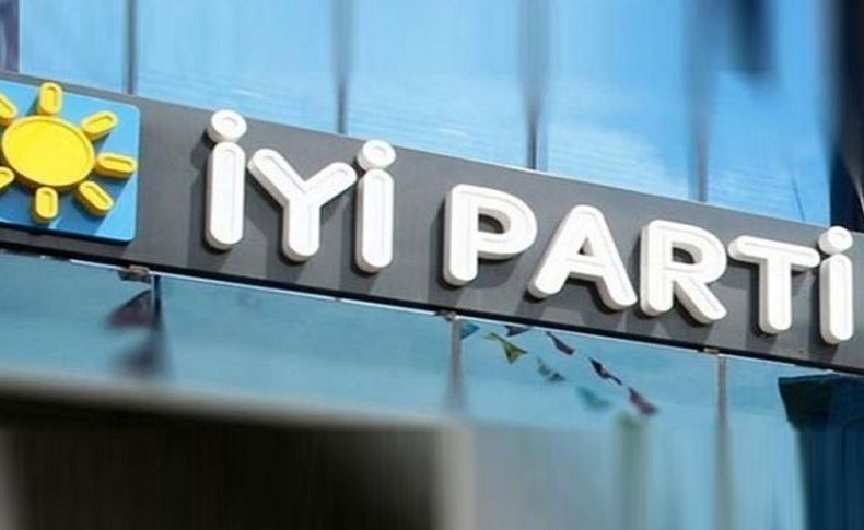 Foça İYİ Parti'de istifa rüzgarı