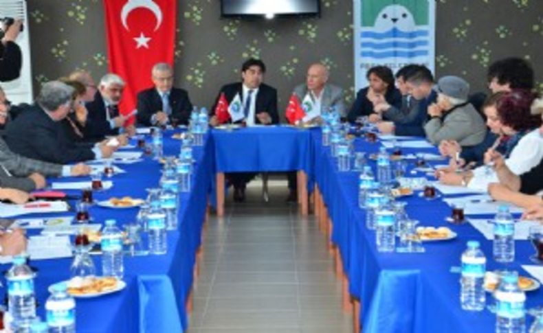 Kent Konseyleri Foça'da buluştu