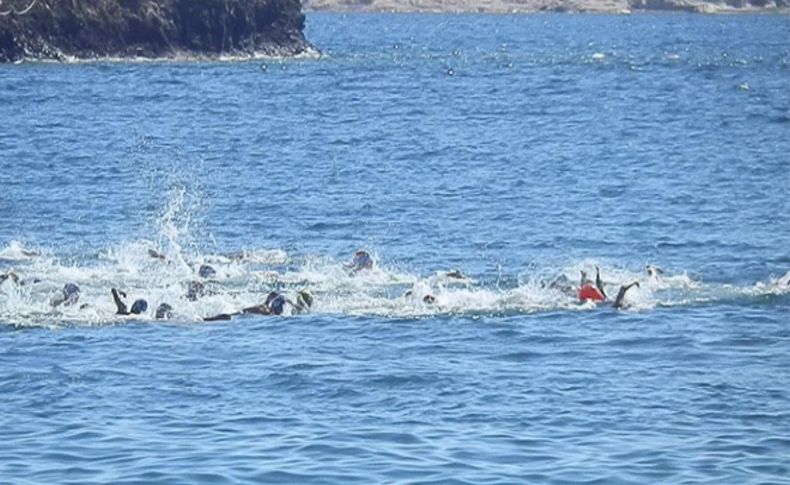 Foça'da kulaçlar konuştu