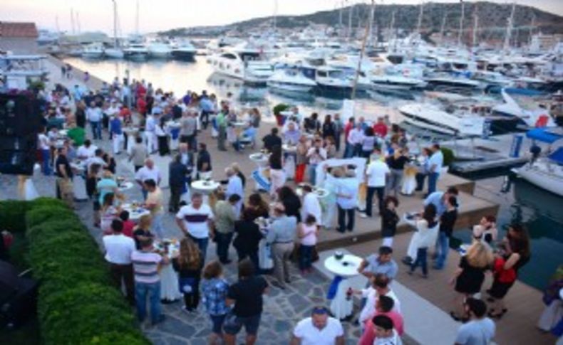 Çeşmeli yatçılar sezonu açtı