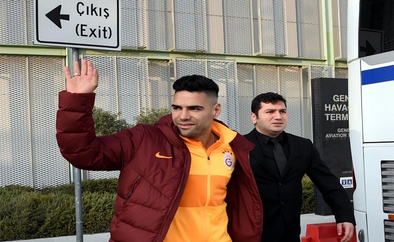 Galatasaray İzmir'e geldi
