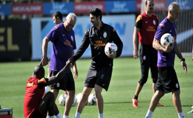 Galatasaray'ı Hasan Şaş, Ümit Davala ve Taffarel çalıştırdı