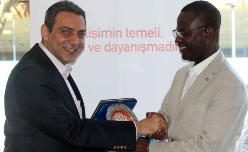 Gana'dan tekstil daveti: Gelin ülkemizde pamuk üretip işleyin