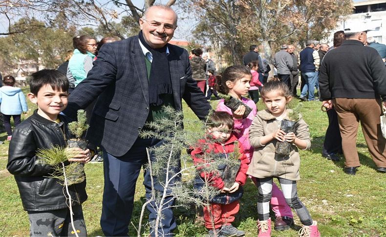 Garaj yapılacak alana fidan diktiler