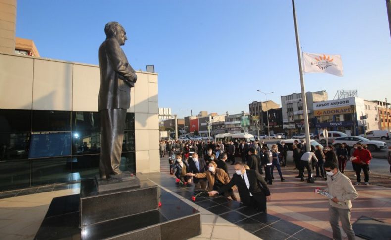 Atatürk, Karabağlar’da da özlemle anıldı