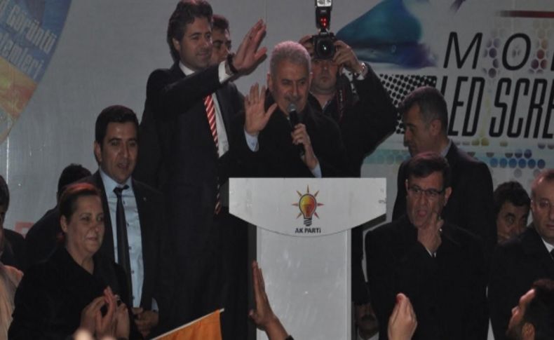 Gaziemir’de miting gibi gece