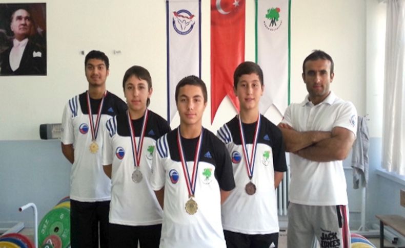 Geleceğin Haltercileri Mamak’ta yetişiyor