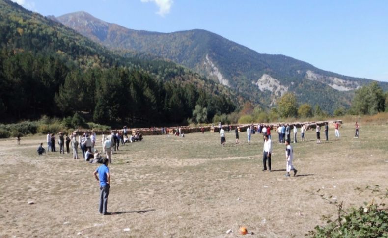Gençliğin geleceği piknikte konuşuldu