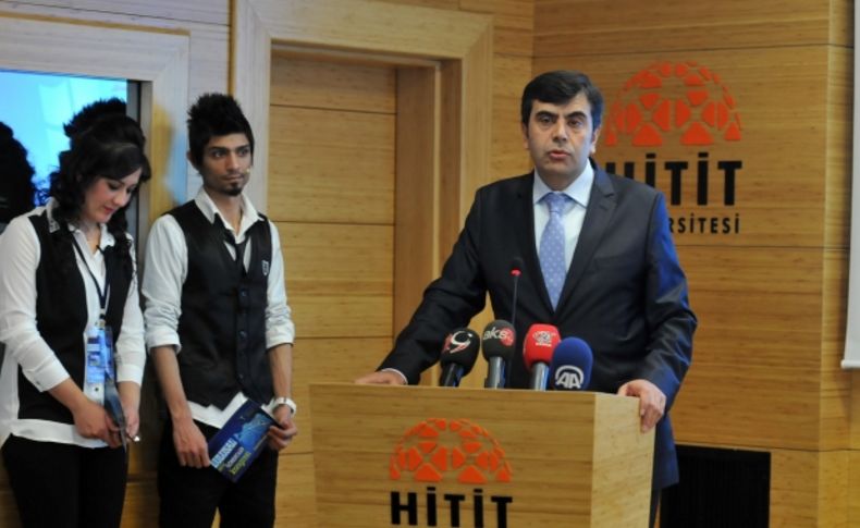 Gençlik ve Spor Bakan Yardımcısı, Çorum'da Başkanlık sistemini anlattı