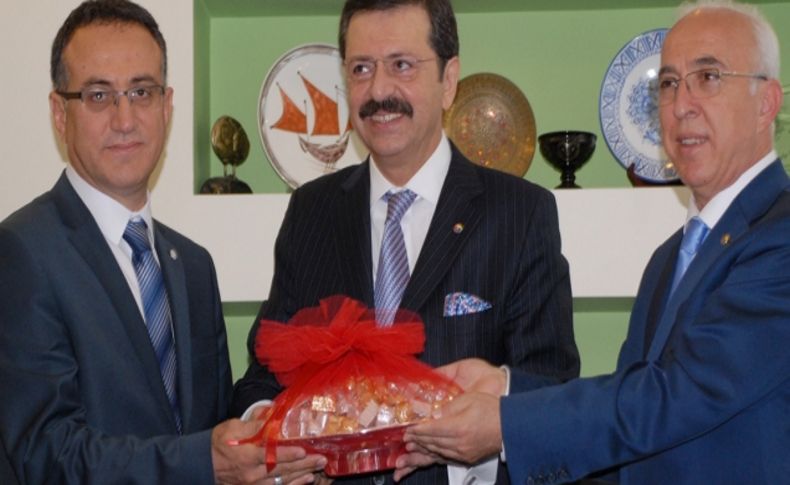 Gezi eylemleri toplumun fay hattıyla oynamak isteyenlere fırsat veriyor