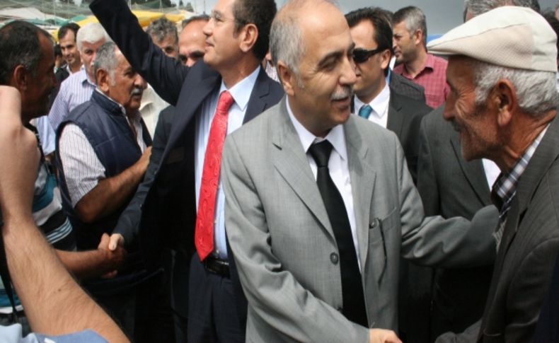 Giresun Valiliği'ne atanan Karahan, festivalde horon oynayarak göreve başladı