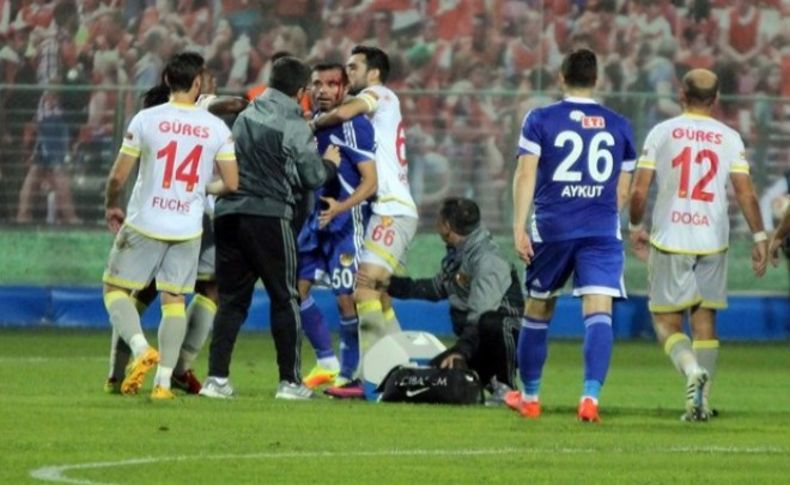 Göz-Göz attı, ortalık karıştı: Rakip sahadan çekildi