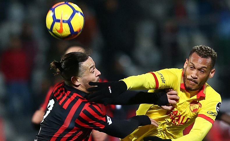 Göztepe Ankara'dan eli boş döndü