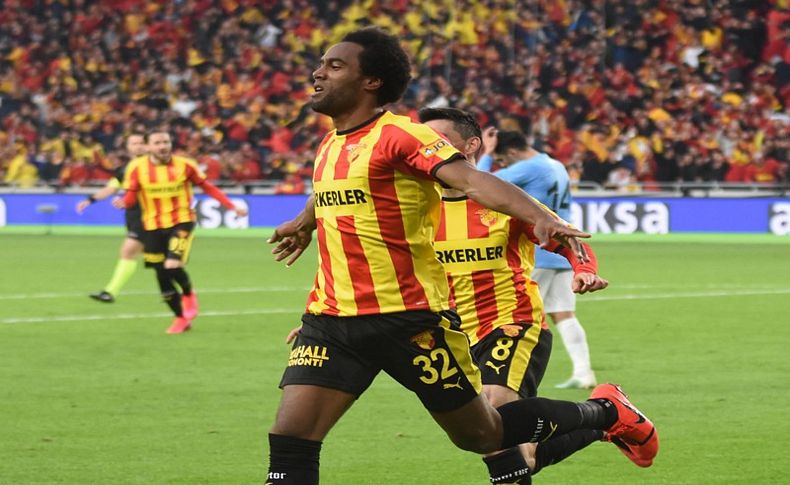 Göztepe'de Jerome formayı kaptı