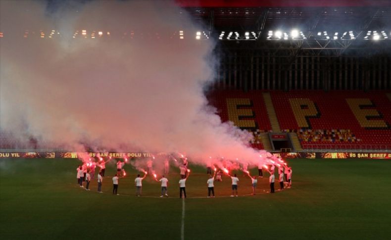 Göztepe'de kurmaylar Katar iddiasını yalanladı!