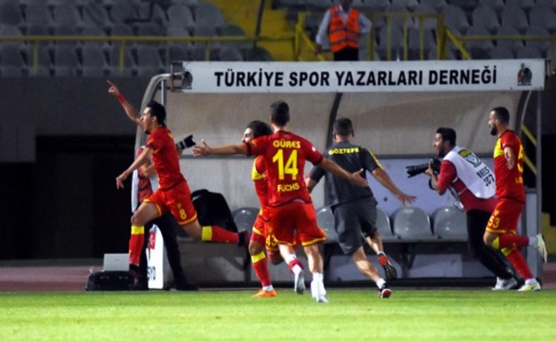 Göztepe'de bayram: Zaferi mimarı 3 yedek