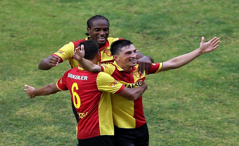 Göztepe'nin göz bebeği Castro