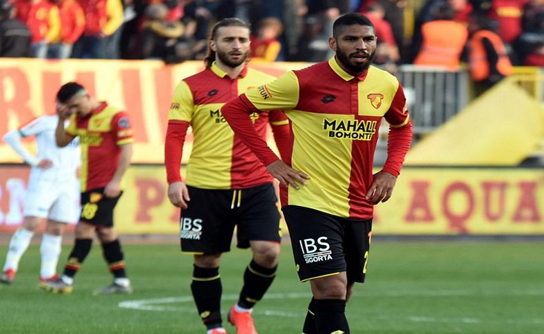 Göztepe'nin savunması çöktü