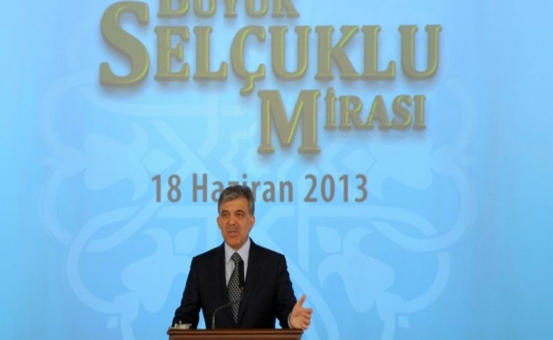 Gül: Önemli kamu projesine Hacı Bektaş-ı Veli, Pir Sultan Abdal ismi verilebilir